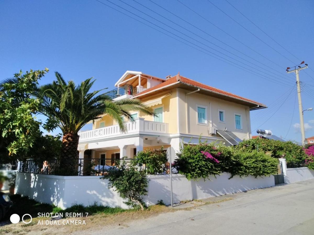 Splantza Apartments Амудия Екстериор снимка