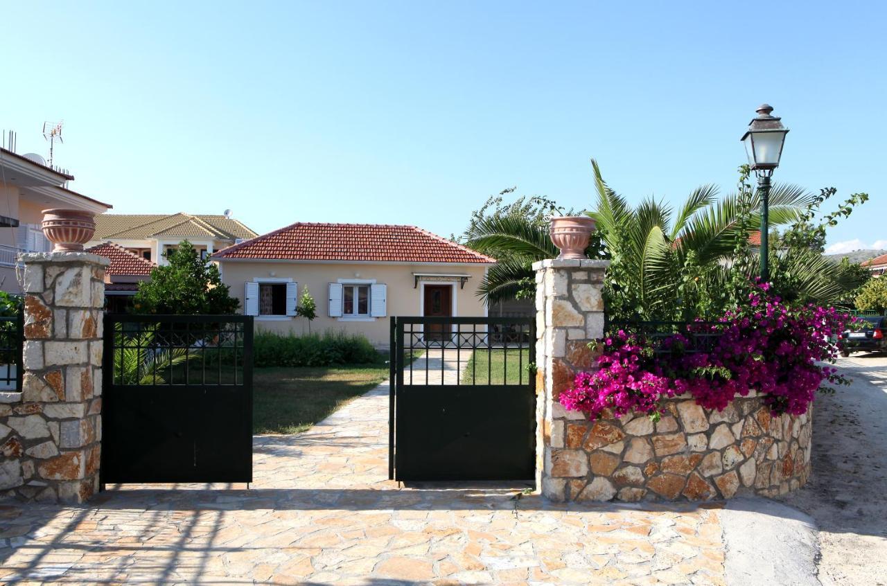 Splantza Apartments Амудия Екстериор снимка