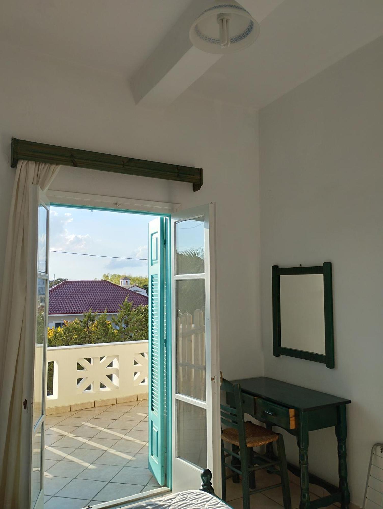 Splantza Apartments Амудия Екстериор снимка