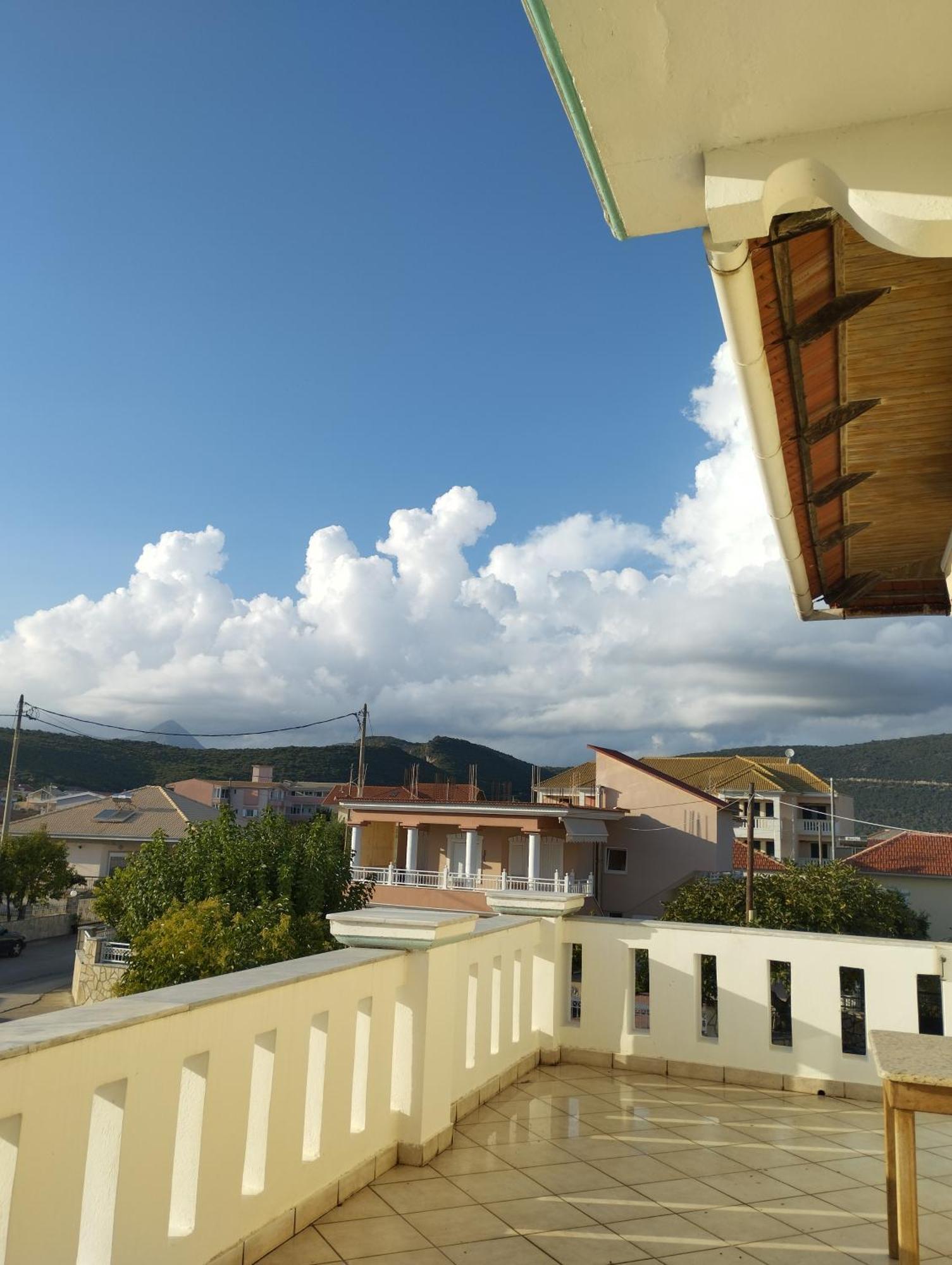 Splantza Apartments Амудия Екстериор снимка