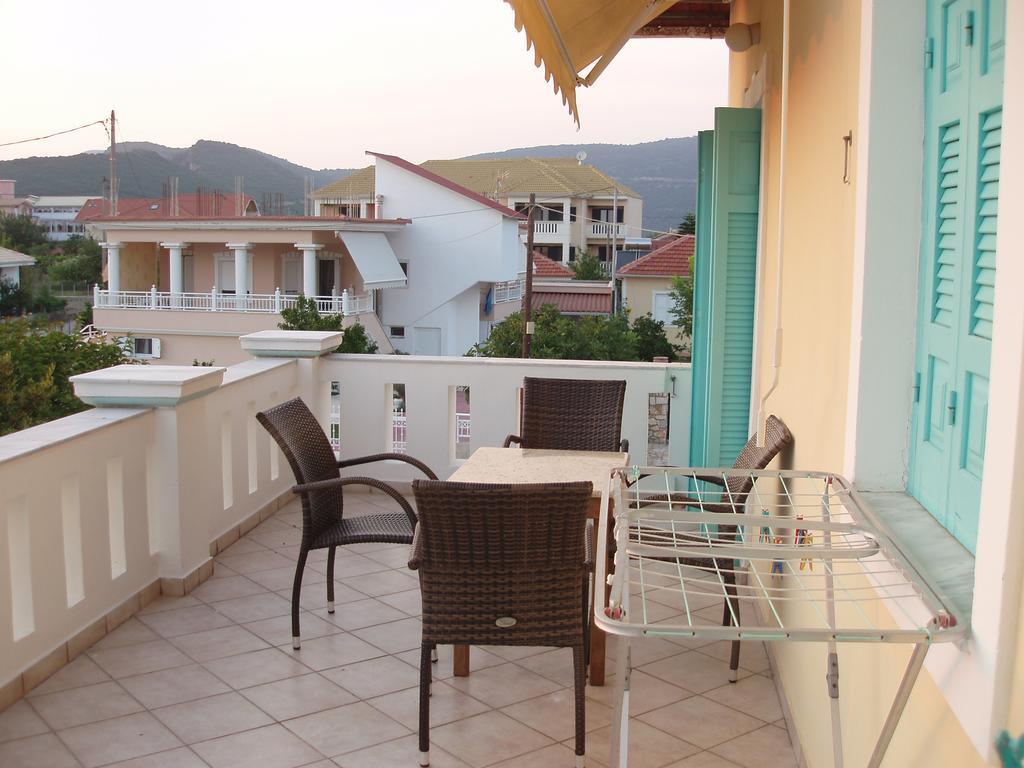 Splantza Apartments Амудия Екстериор снимка