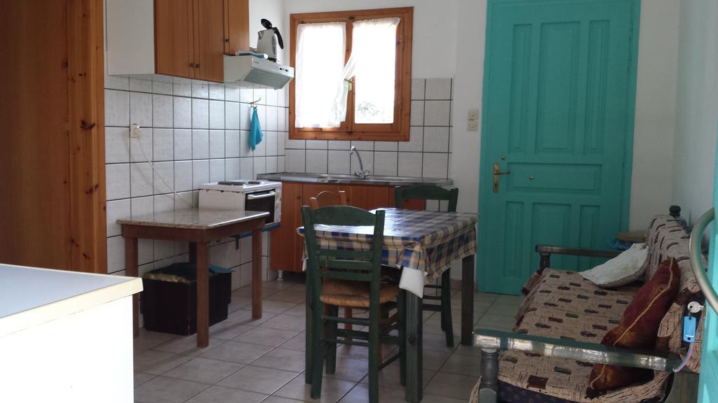Splantza Apartments Амудия Екстериор снимка