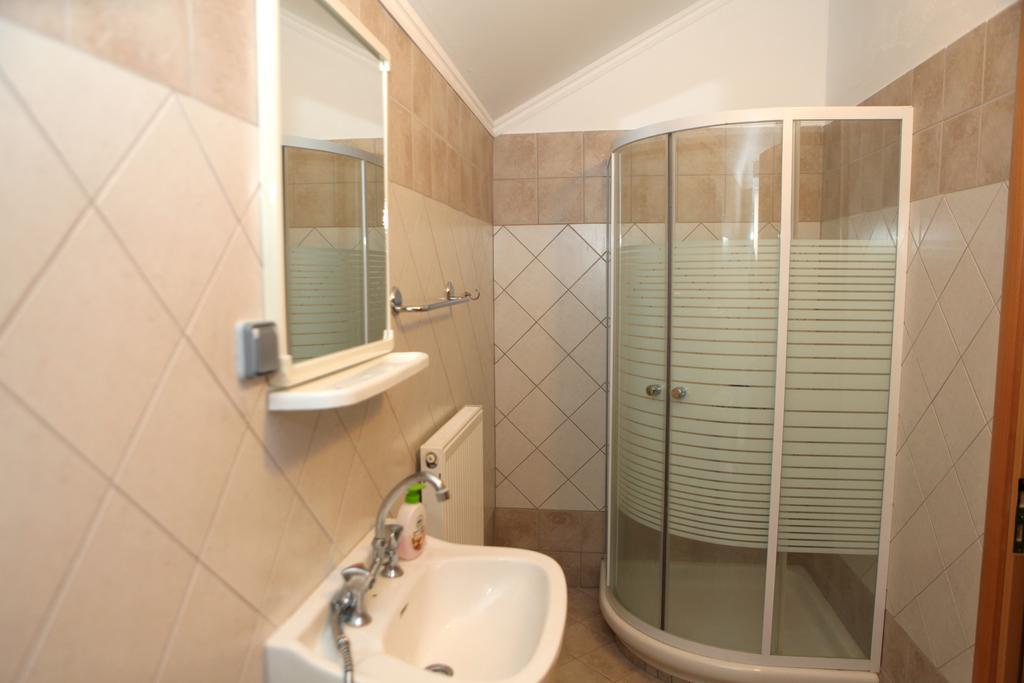 Splantza Apartments Амудия Екстериор снимка