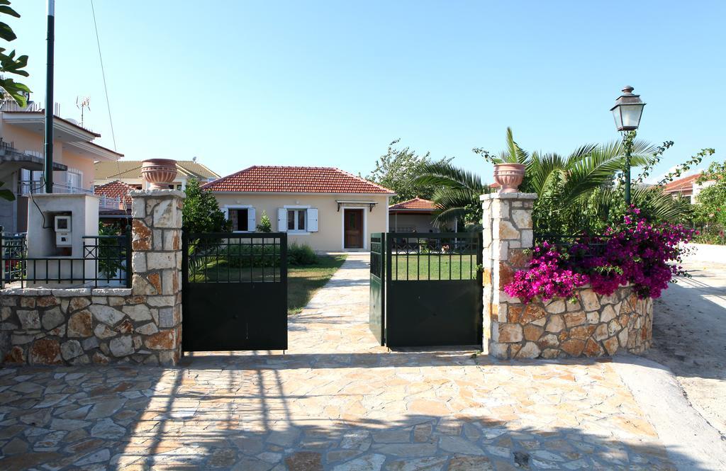 Splantza Apartments Амудия Екстериор снимка